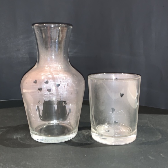 Tumble Up Bedside Water Carafe Cup Set, 2 pieces - Picture 4 of 5